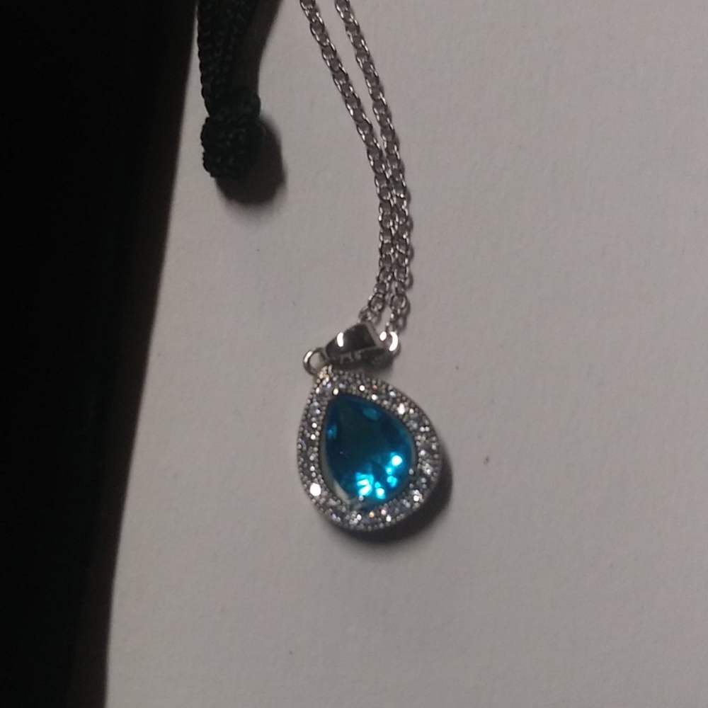 Nikola Valenti white gold plated Austrian blue gem - Picture 5 of 15